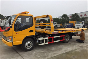 新江湾城哪里有拖车服务