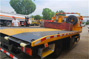 新江湾城附近拖车电话号码服务